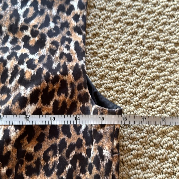 Loft Petite dress size 2P sleeveless leopard print - Picture 13 of 14
